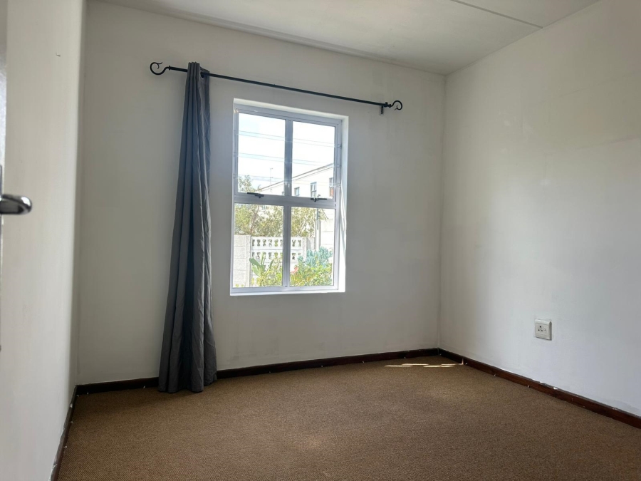 To Let 2 Bedroom Property for Rent in Parklands Western Cape